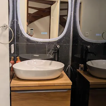 Comfortable House, 1 Mins From Train Station *
